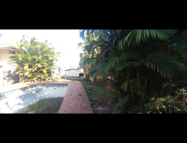 3 BEDROOM FREEHOLD FOR SALE IN GLENMORE